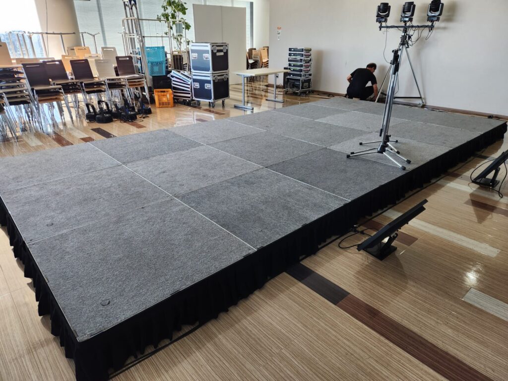 簡単ステージ クリスマスイベントの様子