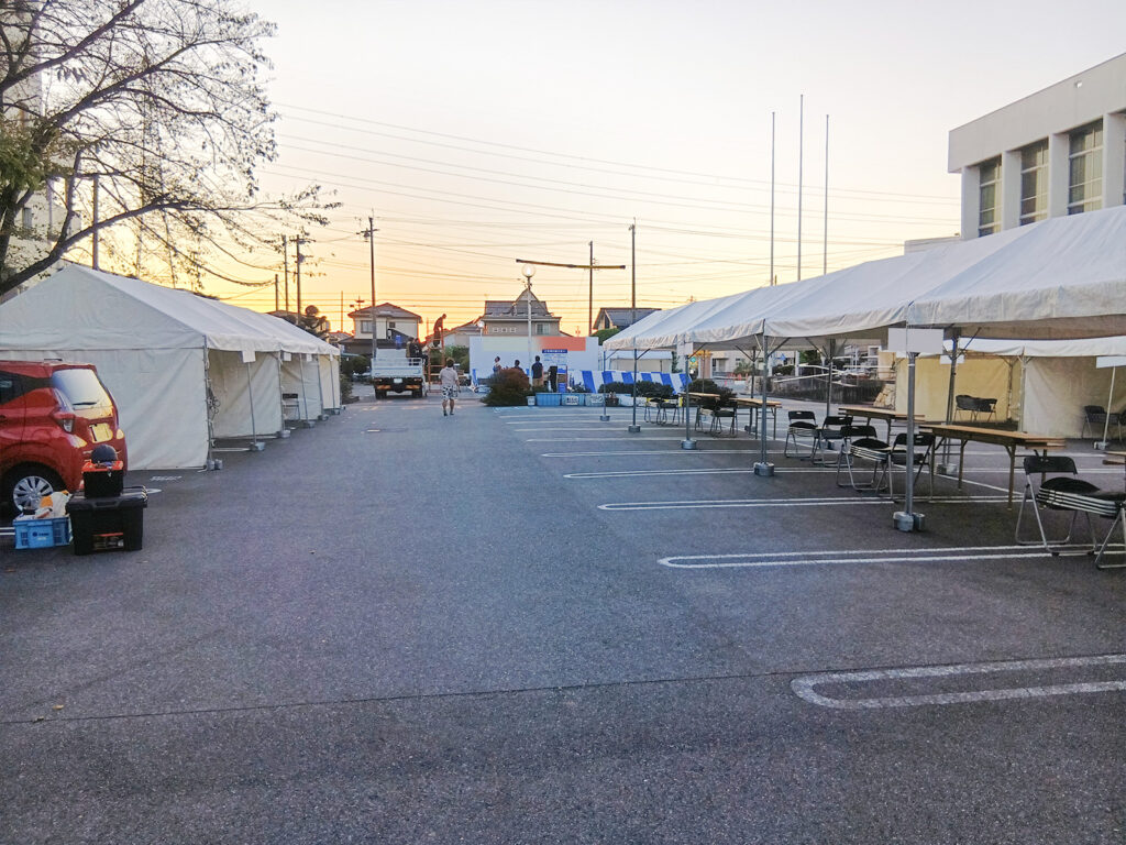 愛知県海部郡蟹江町 町民まつり設営レポート 2間×3間テント4