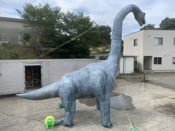 ブラキオサウルスミストバルーン 側面