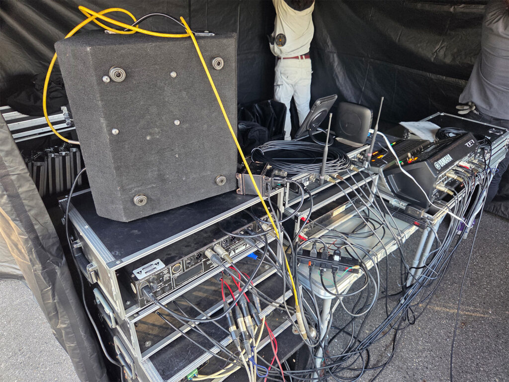 カーイベント DJ機材4