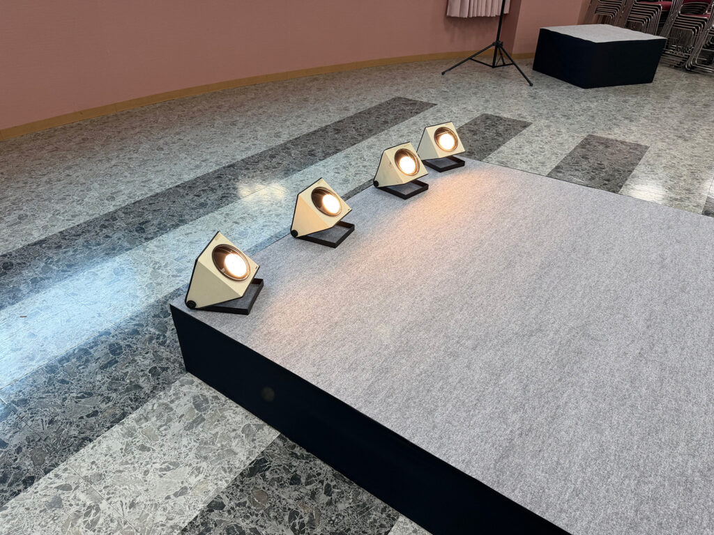 卒業展向けランウェイステージ4